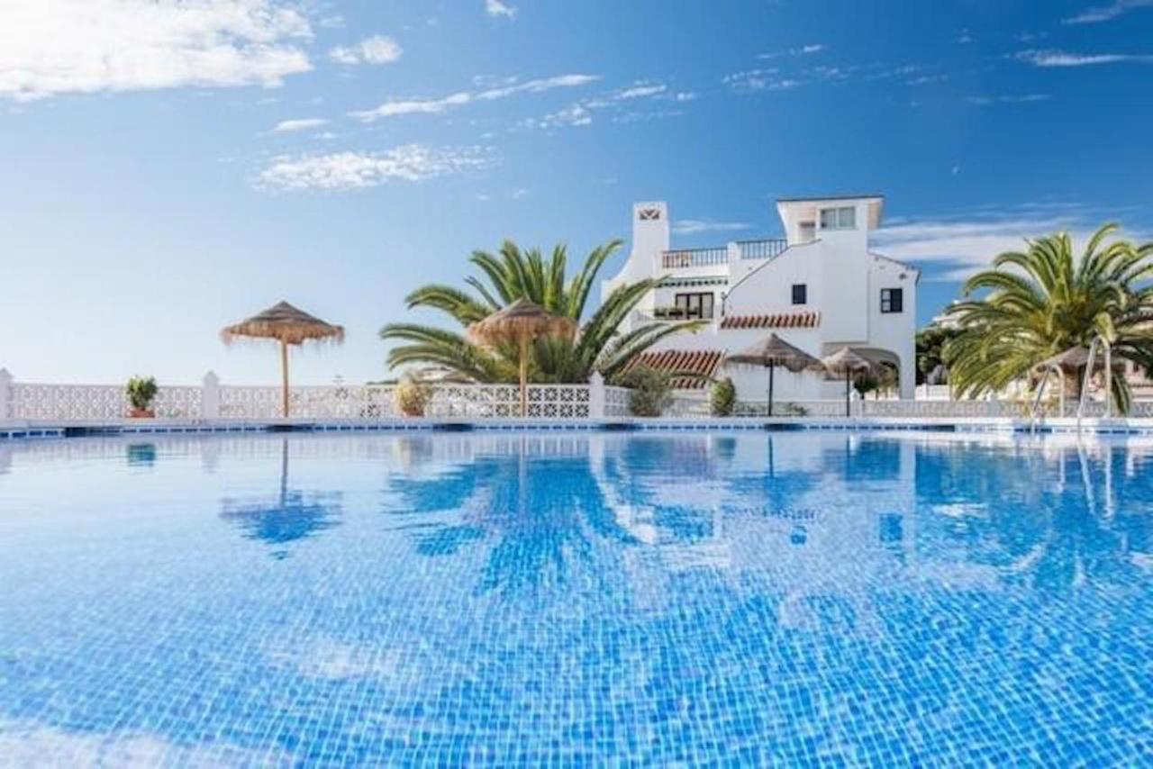 Capistrano Playa, Modern Apartment Within Walking Distance To Burriana Beach Nerja Exterior photo